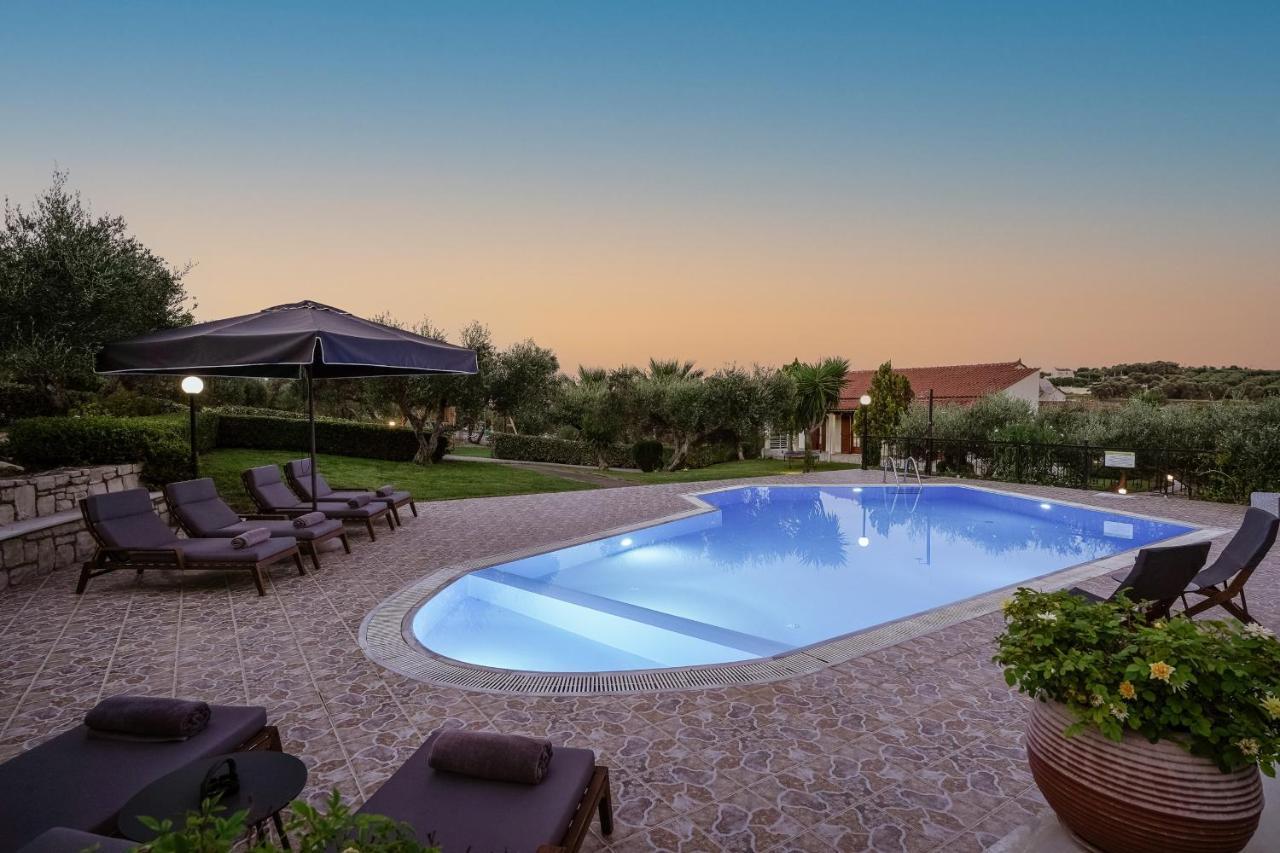 Lefkothea Villas With Large Pool, Bbq & Playground Adelianos Kampos Exterior photo