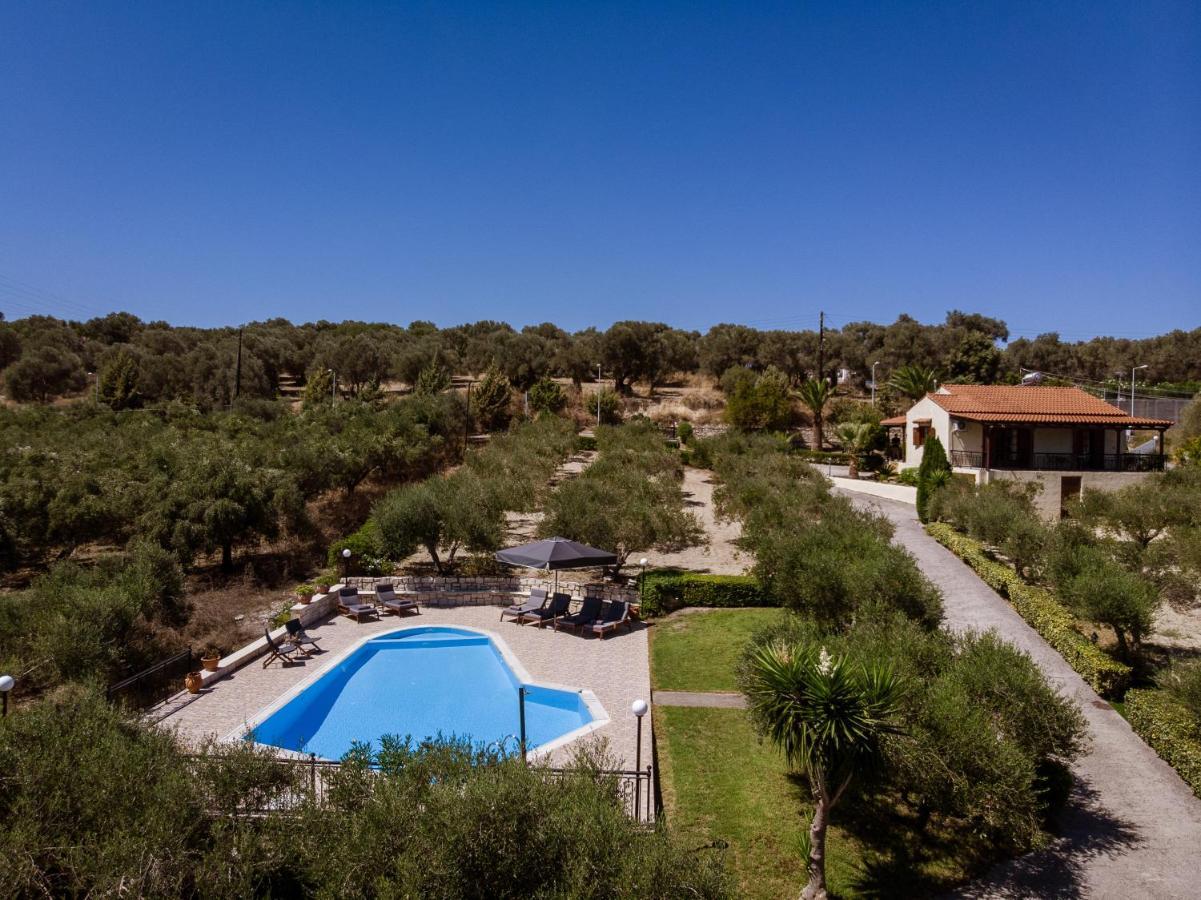 Lefkothea Villas With Large Pool, Bbq & Playground Adelianos Kampos Exterior photo