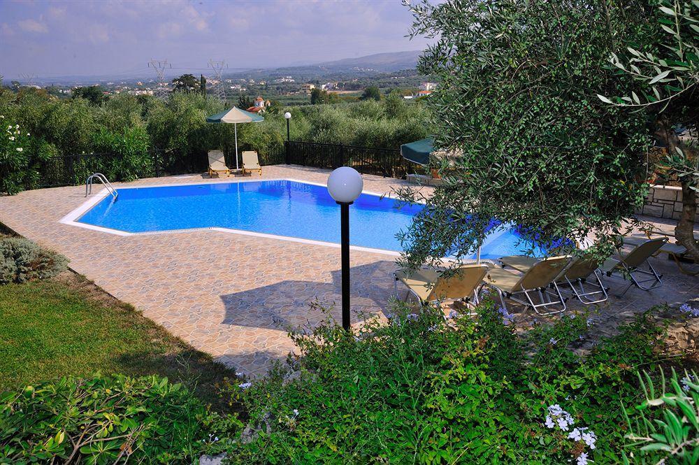Lefkothea Villas With Large Pool, Bbq & Playground Adelianos Kampos Exterior photo