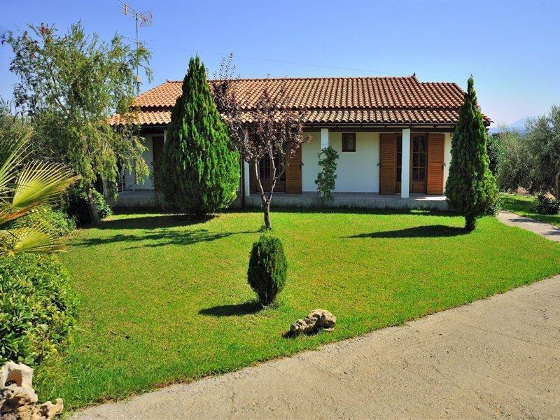Lefkothea Villas With Large Pool, Bbq & Playground Adelianos Kampos Exterior photo